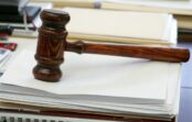Tieslietu ministrs atstādina no amata Zemgales rajona tiesas tiesnesi Tieslietu ministrs atstādina no amata Zemgales rajona tiesas tiesnesi
