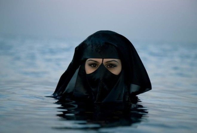 Vai tu kādreiz esi aizdomājies kā izskatās musulmaniešu sieviešu peldkostīmi?