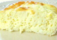 Omlete “PSRS”: tādu omleti es ēdu gan dārziņā, gan skolā, gan pionieru nometnē. Gaisīga omlete, kas nesakrītas.
