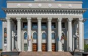 Sidnejas Latviešu teātra uzveduma KABARĒ DE RĪGA noslēguma izrāde VEF Kultūras pilī 18. augustā Sidnejas Latviešu teātra uzveduma KABARĒ DE RĪGA noslēguma izrāde VEF Kultūras pilī 18. augustā