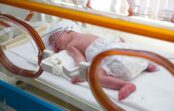 “Meita nav vajadzīga – viņa nav skaista”: Katja dzemdēja dvīņus, bet mājās no dzemdību nama atveda tikai dēlu “Meita nav vajadzīga – viņa nav skaista”: Katja dzemdēja dvīņus, bet mājās no dzemdību nama atveda tikai dēlu