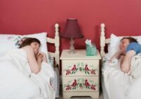 Kāpēc precētam pārim vajadzētu labāk gulēt atsevišķi? Viduslaiku Eiropas muižniecības laikos vīrs pie sevis aicināja sievu tikai tuvības mirkļos