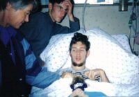 12 gadi komā: pacients pēc pamošanās ārstiem stāsta par to kā dzīvo mirušie. Ārsti ar vienu frāzi tiek ”nolikti uz mutes”