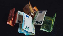 Vienkārši pasakiet šos 2 vārdus, un jūs saņemsiet ļoti lielu naudu; Runa ir par tūkstošiem